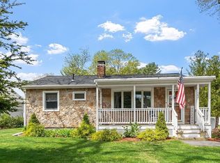 102 Pond St, Billerica, MA 01821
