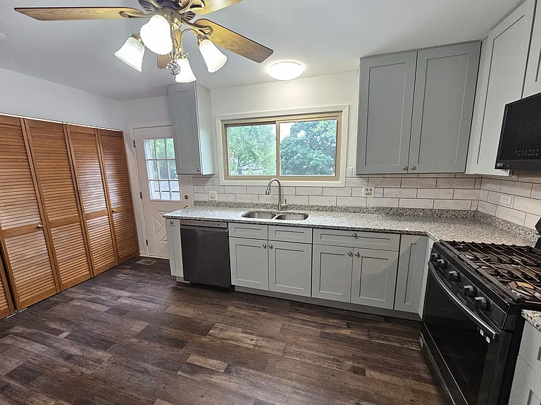 571 White Birch Rd — Photo 10