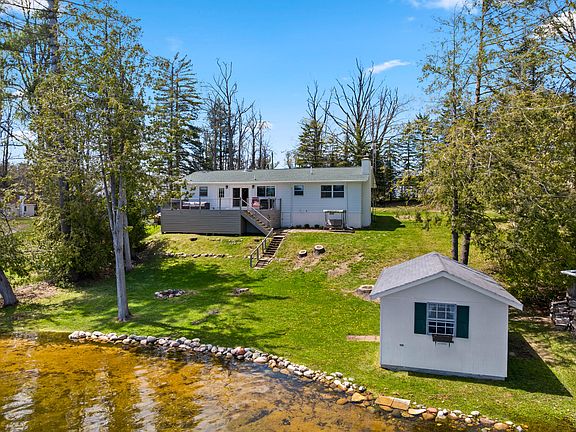 3rd image of 1761 Big Lake Rd
