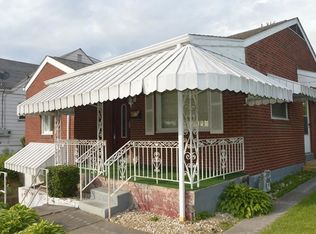 812 Grand Ave, Aliquippa, PA
