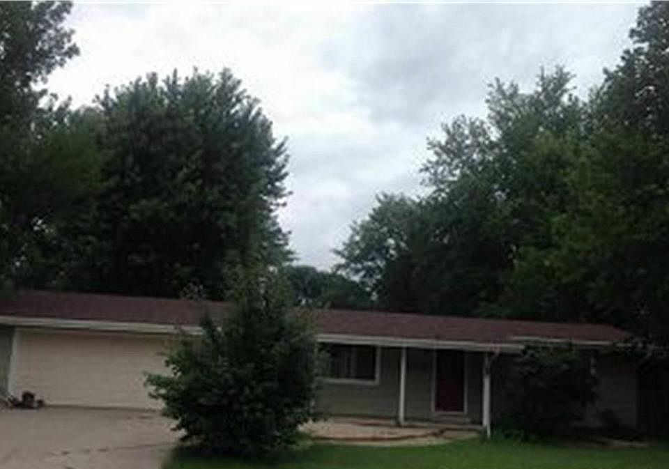 1st image of 340 Juniper St