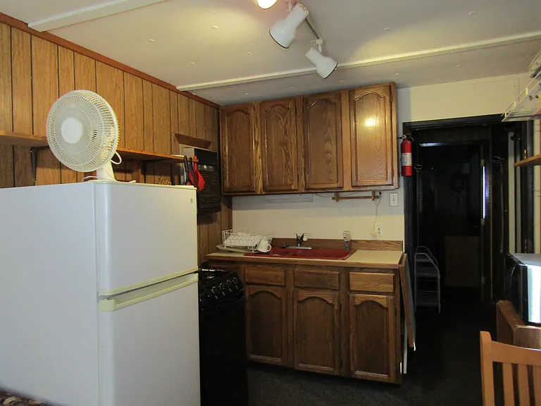 5588 Remington Rd — Photo 12