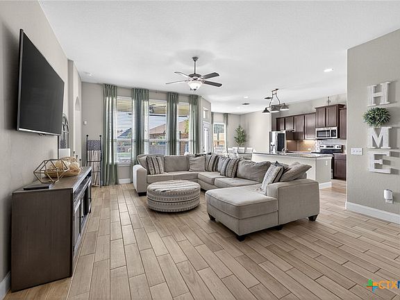 5th image of 1608 Alvin Cir