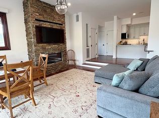 6036 Merritt Dr, Malibu, CA 90265