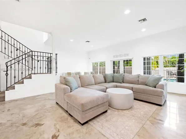 4517 NE 21st Ave APT 5, Fort Lauderdale, FL 33308