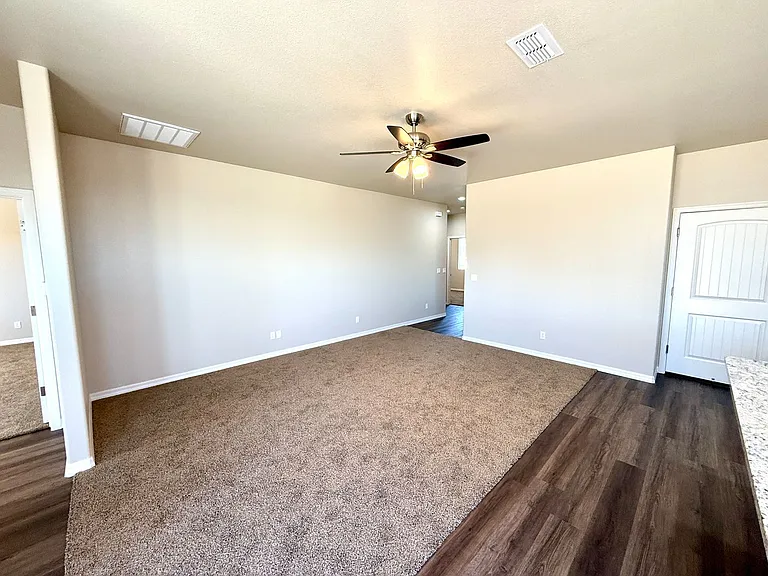 3572 Charleston Loop — Photo 6