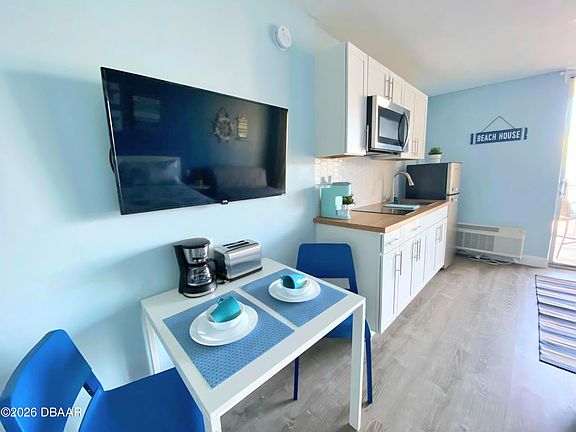 5th image of 1233 Atlantic Ave #417