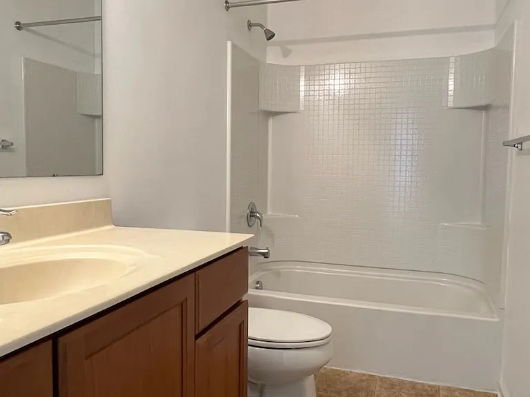 421 Cicero Xing — Photo 16