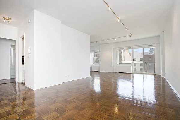 Rented by Engel & Völkers New York City | media 1