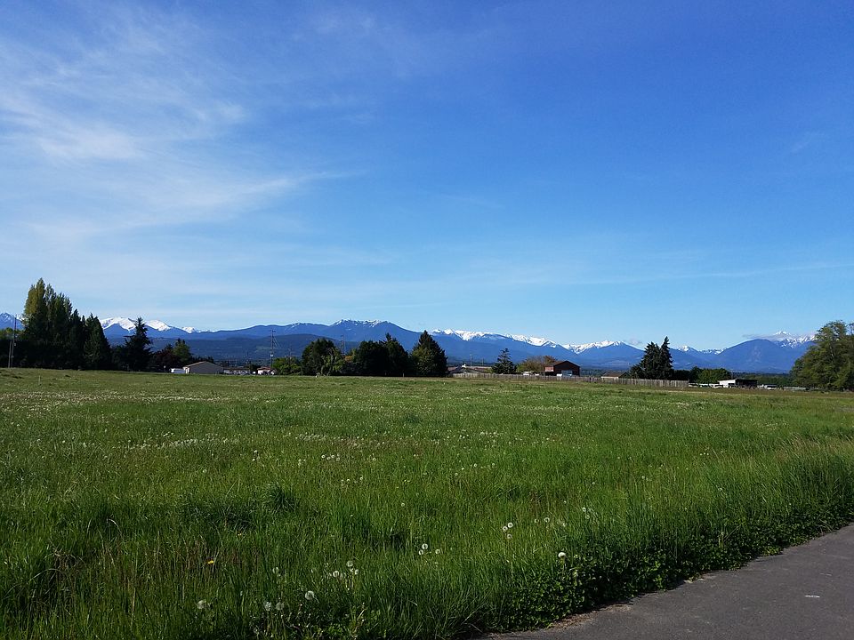 Beautiful mountain view property