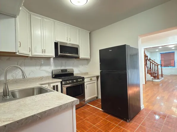 1544 W Glenwood Ave, Philadelphia, PA 19132