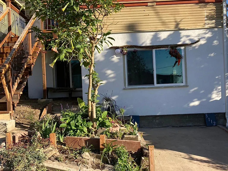 Front of before scheduled painting 10/15/2022
