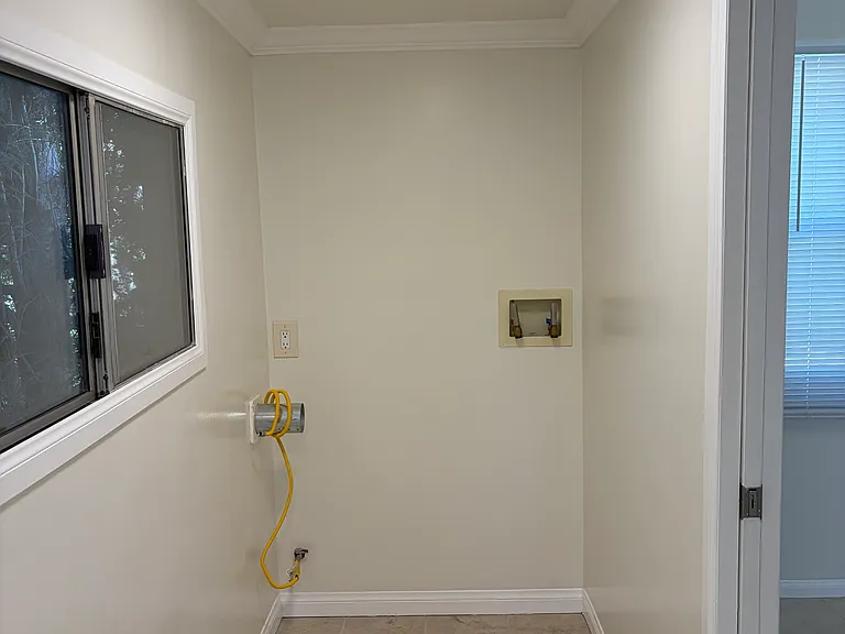515 N Gardner St #515 — Photo 21