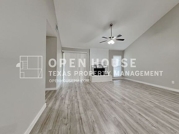 4th image of 10207 Horseshoe Bend Dr