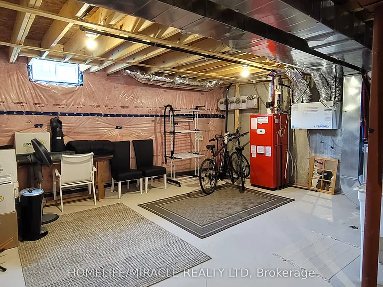 50 Lymburner St — Photo 30