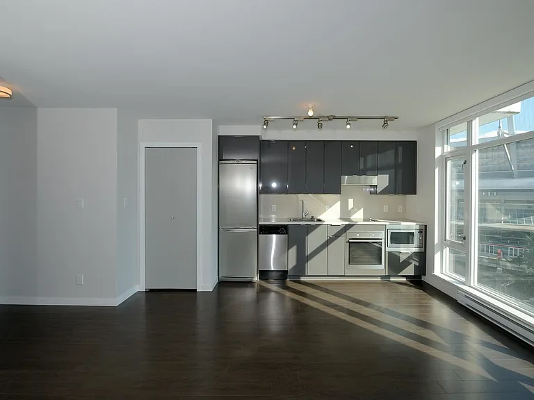 161 W Georgia St #705 — Photo 3