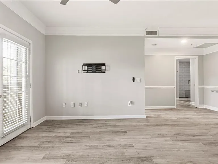 2700 Pine Tree Rd NE #2303 — Photo 5
