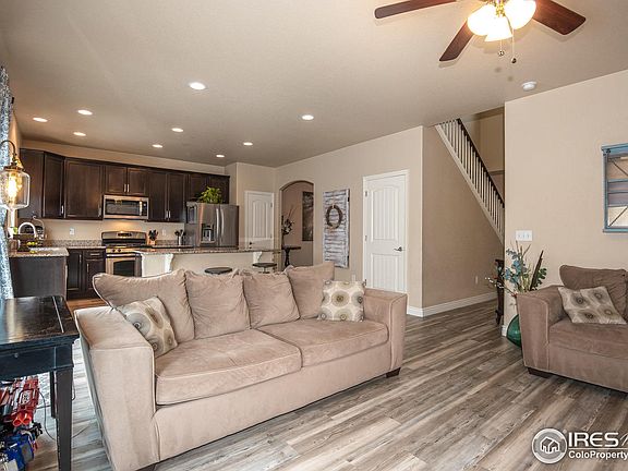 4th image of 652 Babine Ct