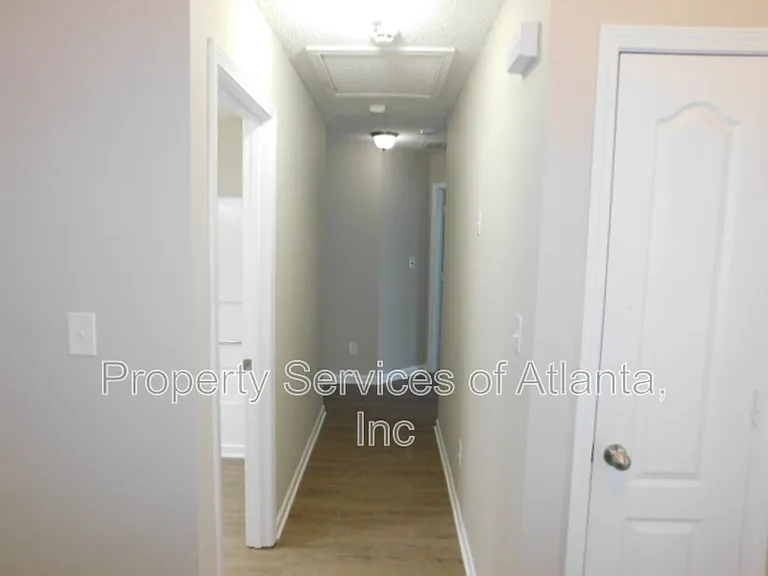 101 Moss Pointe Dr — Photo 8