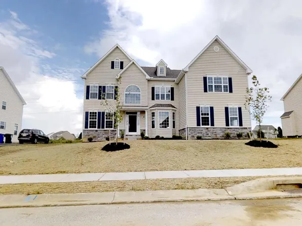 1 Summit Dr, Smyrna, DE 19977