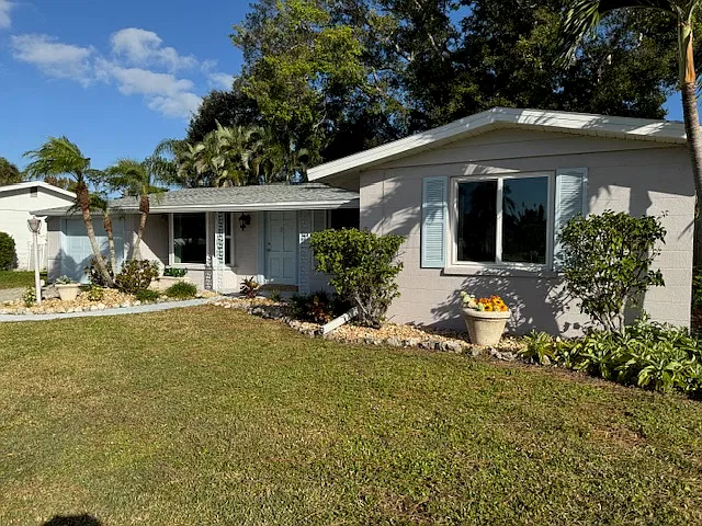 6408 Colonial Dr — Photo 1