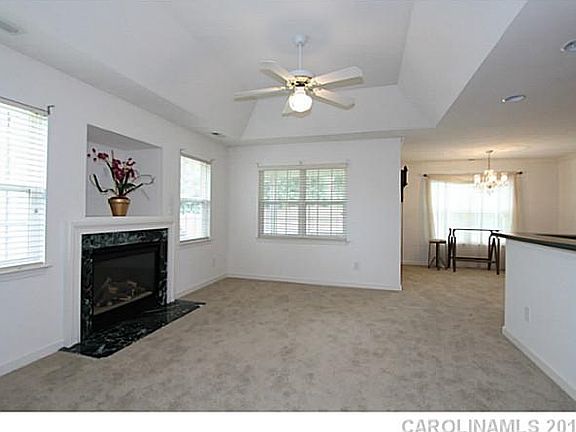 3rd image of 101 Oak Village Pkwy