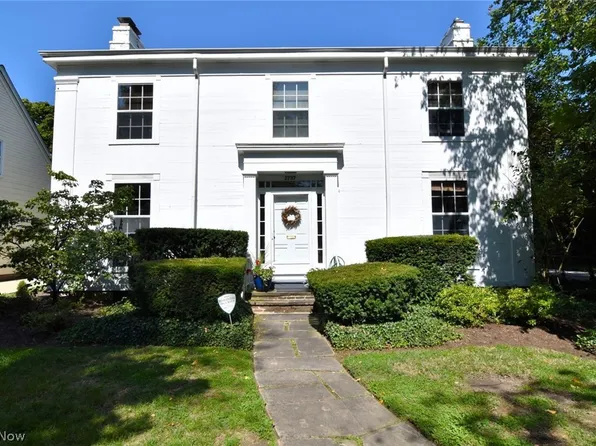 2737 Berkshire Rd, Cleveland Heights, OH 44106