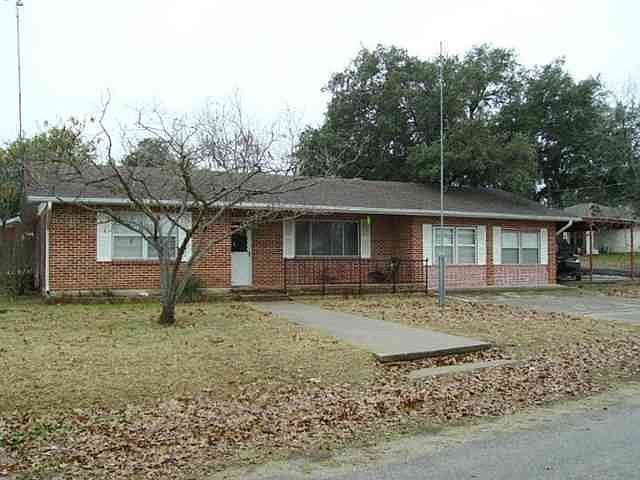 1st image of 349 Carlson Cir