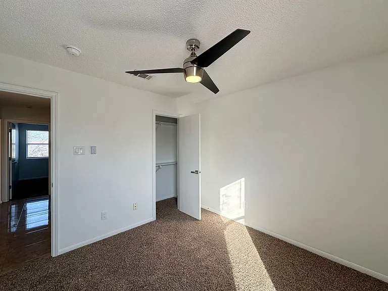 4403 Tidal Wave Dr — Photo 29