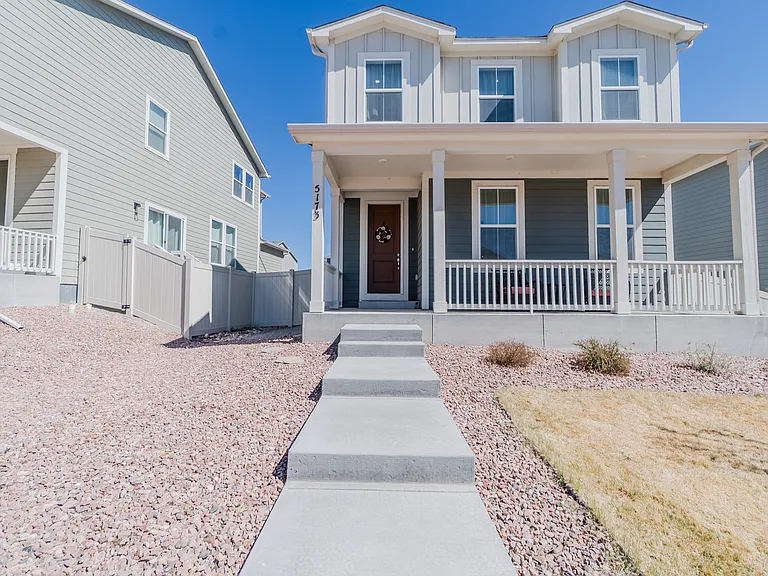 5173 Roundhouse Dr — Photo 4