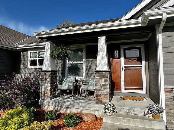 2nd image of 508 N Rebecca Ln
