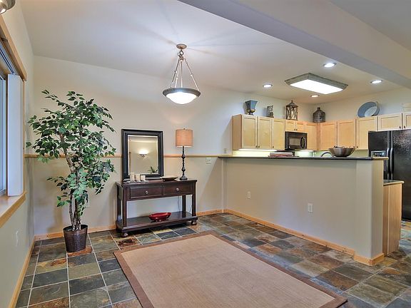 4th image of 11352 Northwoods Blvd #1
