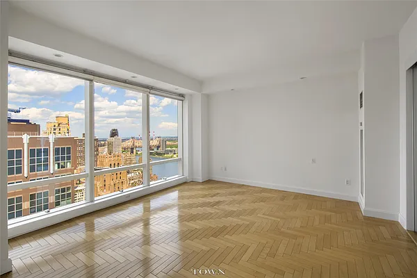 Rented by Town Residential | media 19