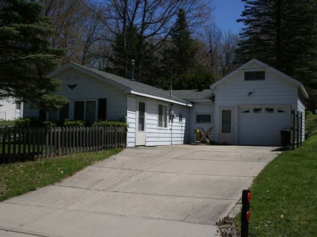 1st image of 5144 Parklane Dr
