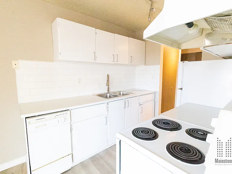 832 4a St NE — Photo 20
