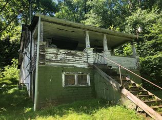 5067 Elk River Rd N, Elkview, WV 25071