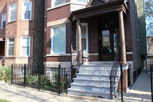 1st image of 907 N Hoyne Ave #3