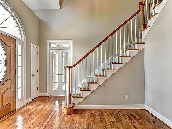 4th image of 1650 Kingsley Ct