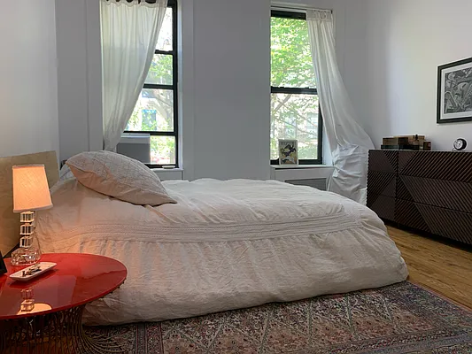 Rented by Corcoran | media 15