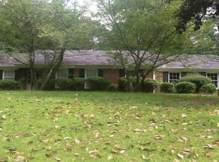 1910 Wood Valley Rd, Macon, GA 31211