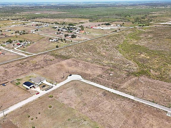 5th image of 190 Deserado Loop
