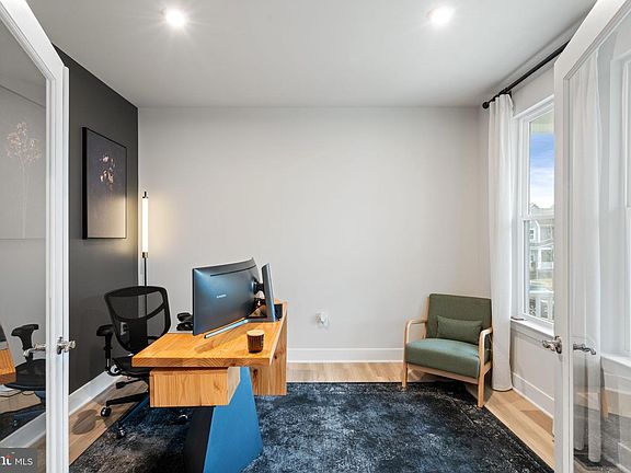 5th image of 1924 Serviceberry Rd