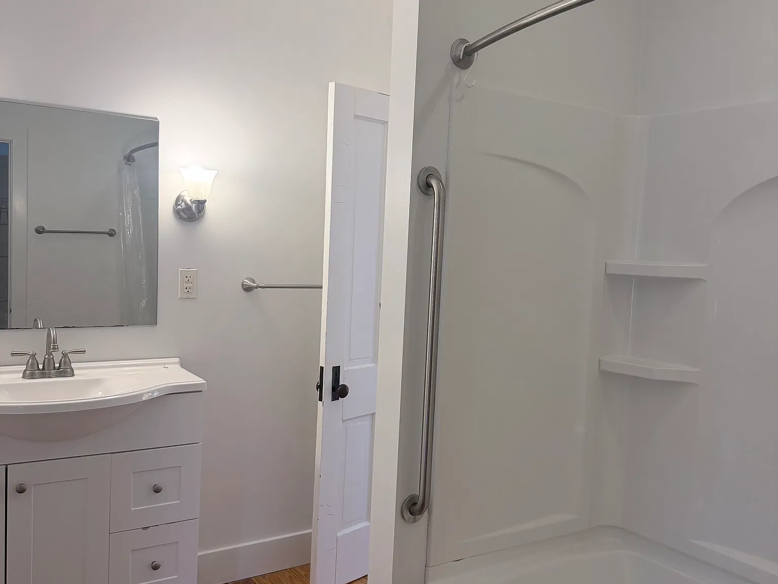 1 bed, $1,600 — Photo 3