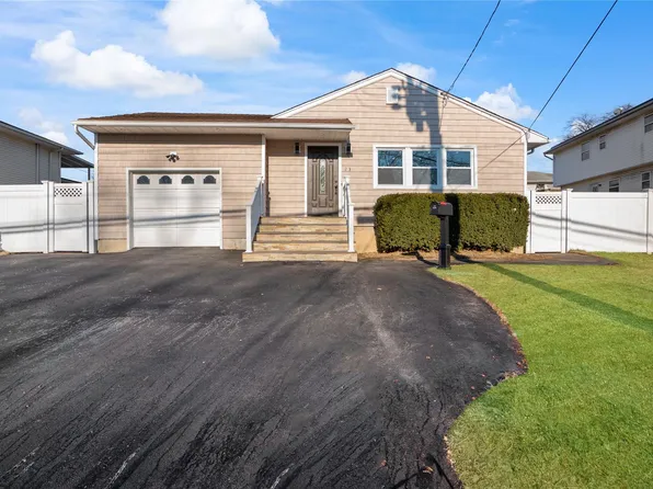 253 Haypath Road, Old Bethpage, NY 11804