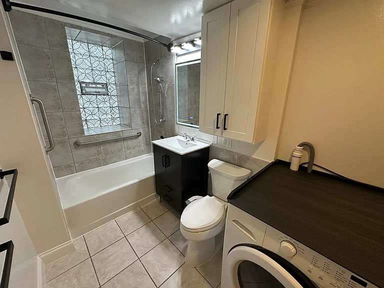 1020 W Ardmore Ave #GARDEN WEST — Photo 14