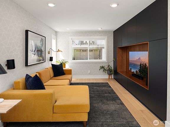 4th image of 7803 NE 123rd Court