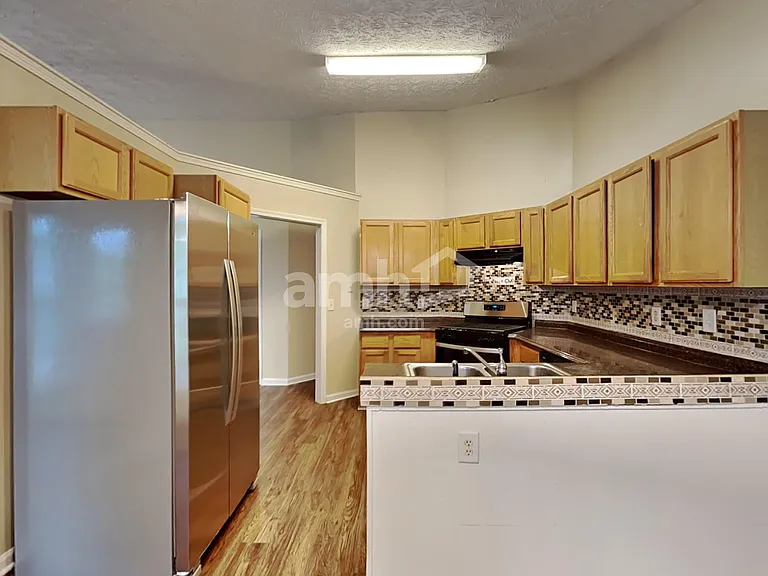 2740 Avalon Meadows Ln — Photo 4