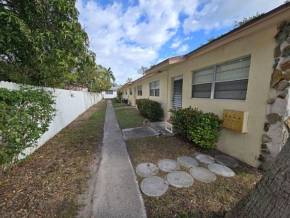 2nd image of 1212 15th Ave N APT 4