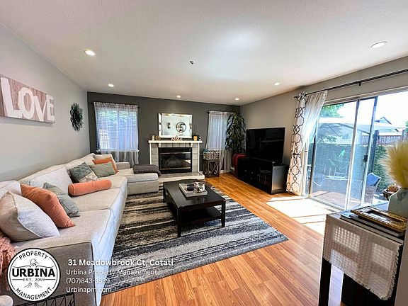 5th image of 31 Meadowbrook Ct
