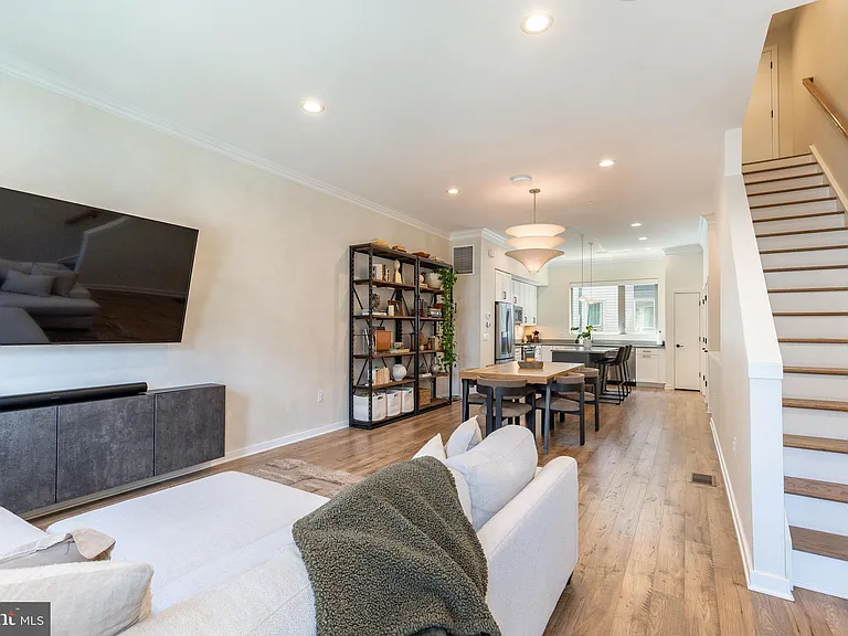 3112 Pierview Ln — Photo 18